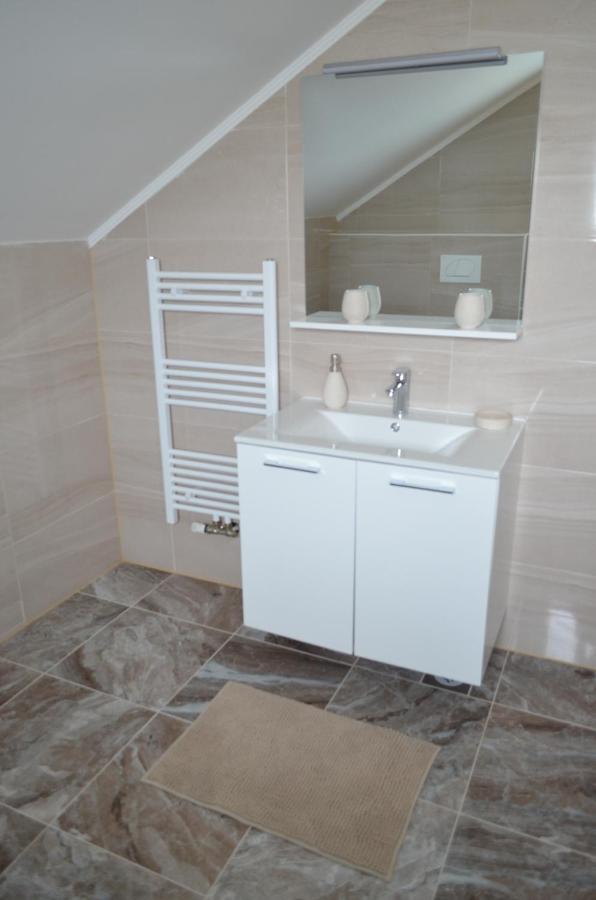 Hotel Katarica Korenica Zewnętrze zdjęcie
