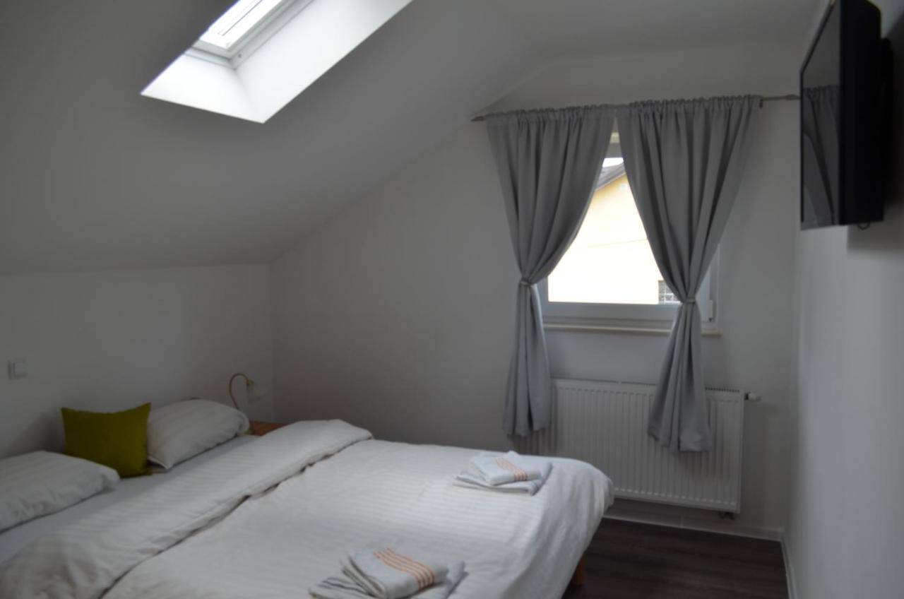 Hotel Katarica Korenica Zewnętrze zdjęcie