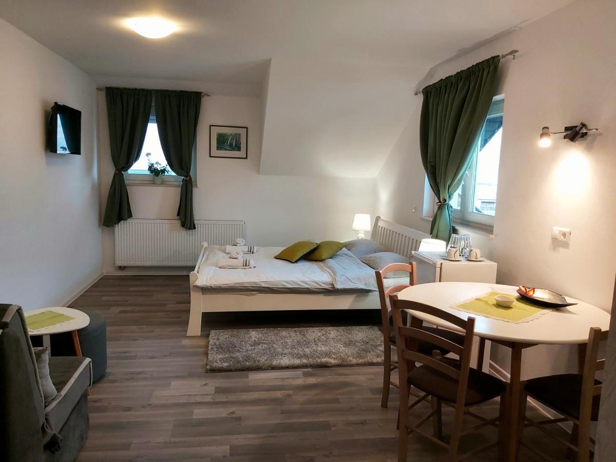 Hotel Katarica Korenica Zewnętrze zdjęcie