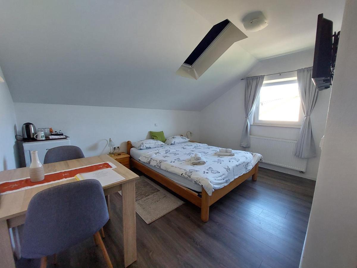 Hotel Katarica Korenica Zewnętrze zdjęcie